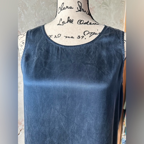 Chaus Silk sleeveless top. Size S. - Picture 2 of 15